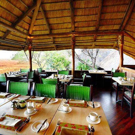 Victoria Falls Safari Suites Kültér fotó