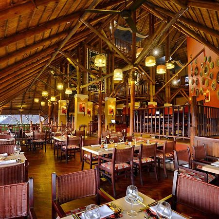 Victoria Falls Safari Suites Kültér fotó