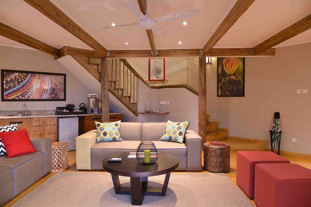 Victoria Falls Safari Suites Kültér fotó