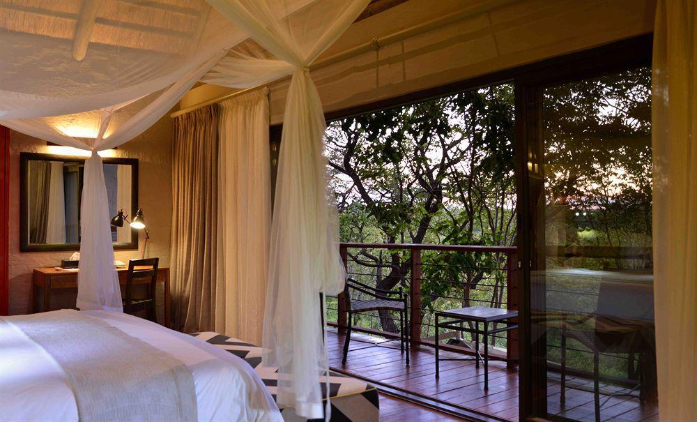 Victoria Falls Safari Suites Kültér fotó