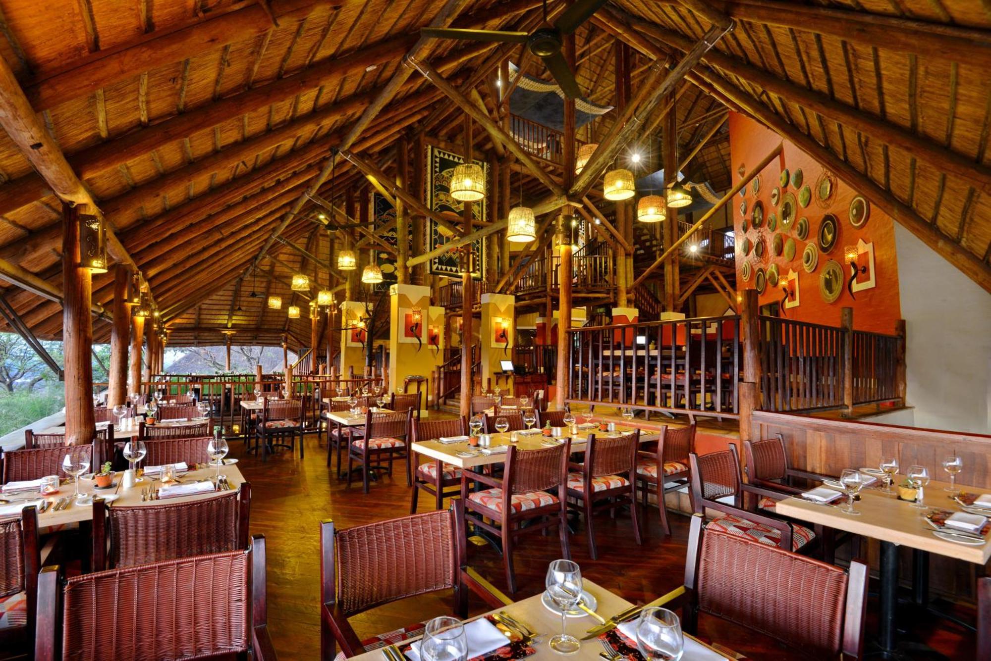 Victoria Falls Safari Suites Kültér fotó