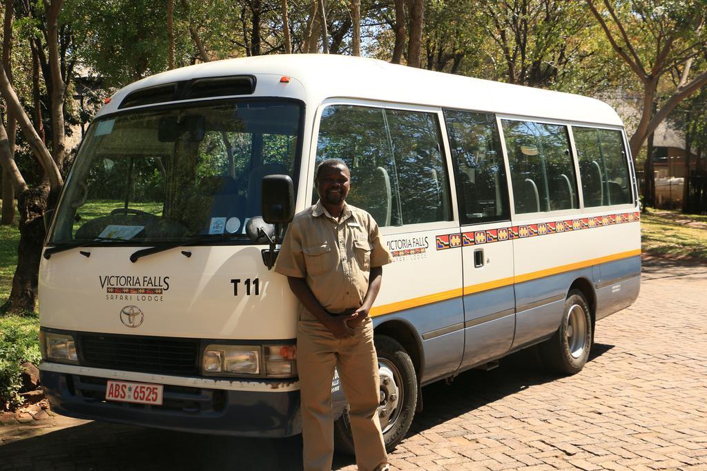 Victoria Falls Safari Suites Kültér fotó