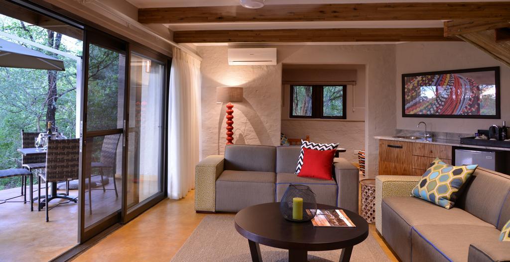 Victoria Falls Safari Suites Kültér fotó