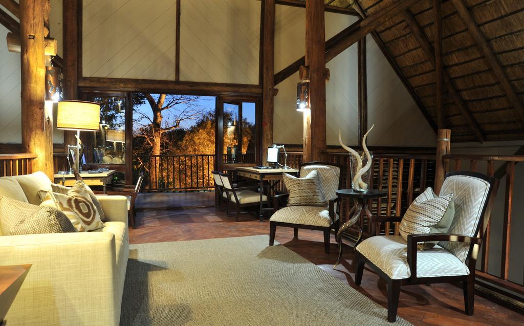 Victoria Falls Safari Suites Kültér fotó