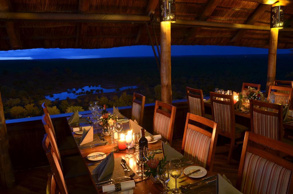 Victoria Falls Safari Suites Kültér fotó