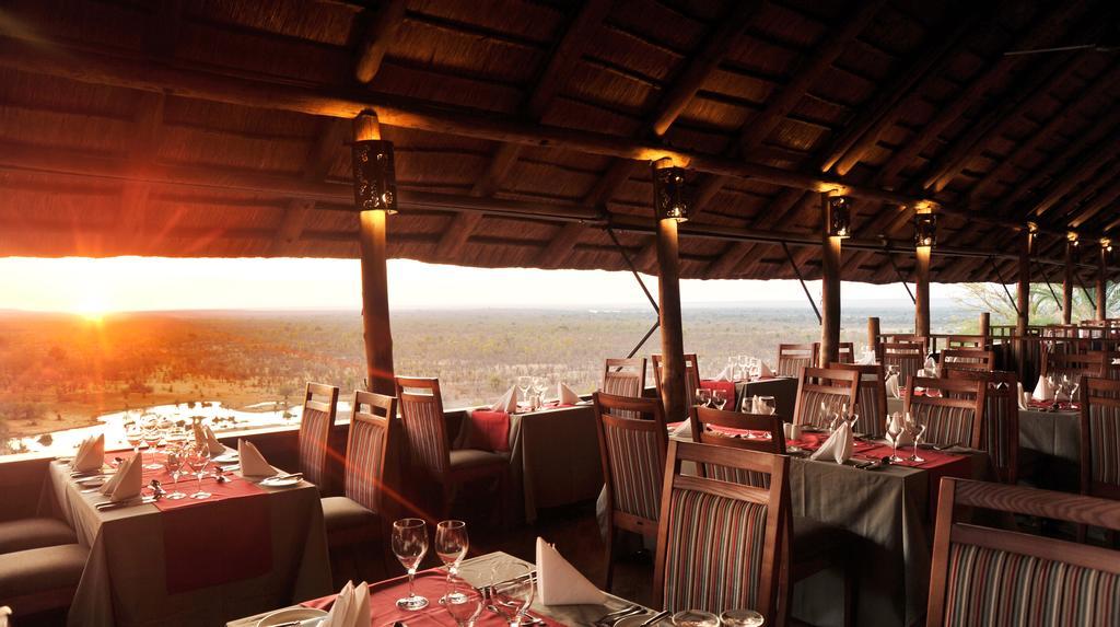 Victoria Falls Safari Suites Kültér fotó