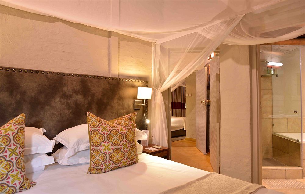 Victoria Falls Safari Suites Kültér fotó