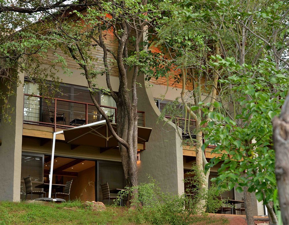 Victoria Falls Safari Suites Kültér fotó