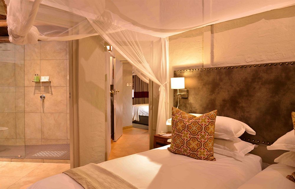 Victoria Falls Safari Suites Kültér fotó